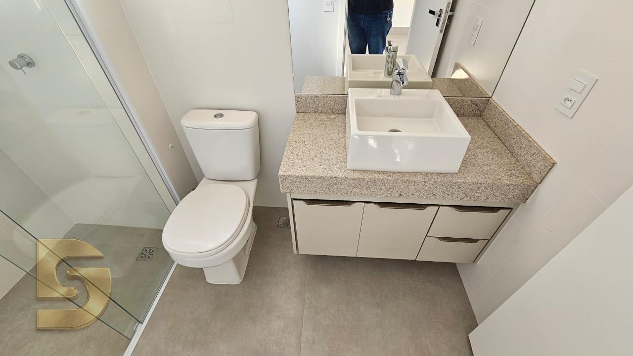 ESSENZA APARTAMENTO NOVO