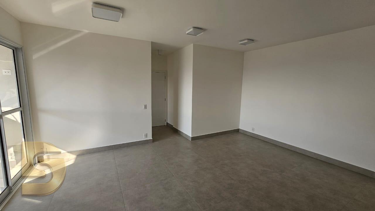 ESSENZA APARTAMENTO NOVO
